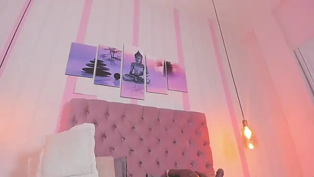 Snapshot of Sophia_turneer chatting on February 5, 2025, 8:32 am Sophia turneer online show from February 5, 2025, 8:32 am