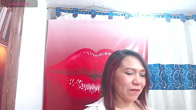 Snapshot of dannamomcerrat chatting on November 7, 2025, 11:49 pm dannamomcerrat online show from November 7, 2025, 11:49 pm