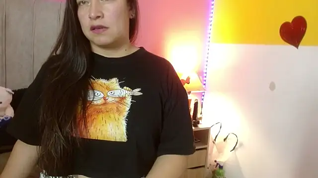 monickhot303av online show from September 11, 2025, 3:28 am