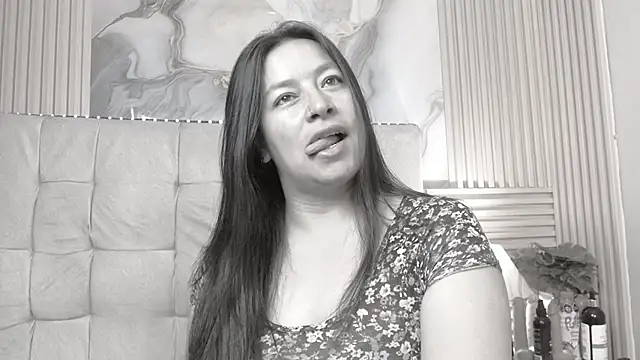 monickhot303av online show from November 7, 2025, 1:55 pm