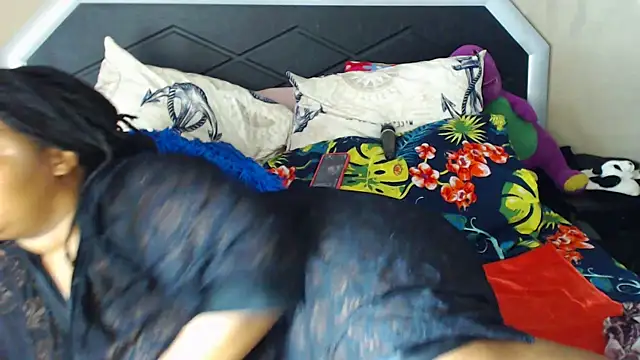 Bulkyyass online show from October 15, 2025, 5:29 am