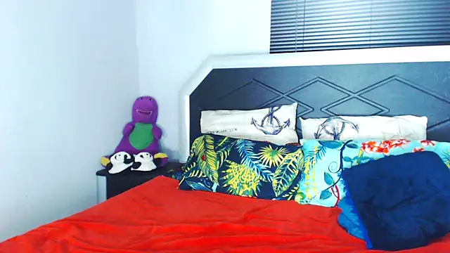 Bulkyyass online show from April 9, 2026, 5:51 pm