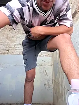 KnG4367 online show from November 27, 2025, 1:57 pm