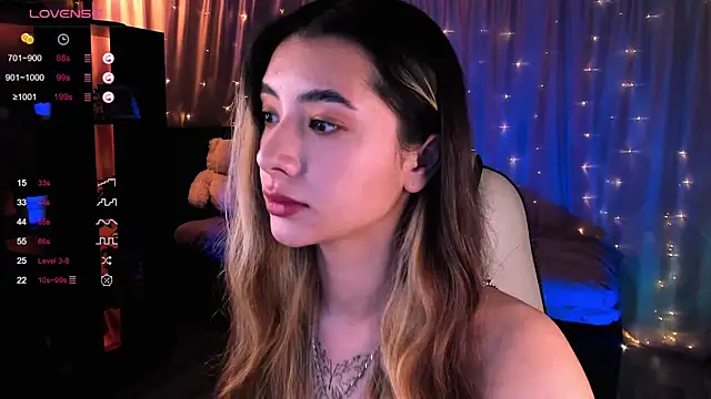 Snapshot of DarlaLike chatting on December 19, 2024, 4:45 am DarlaLike online show from December 19, 2024, 4:45 am