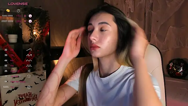 Snapshot of DarlaLike chatting on October 30, 2025, 3:30 am DarlaLike online show from October 30, 2025, 3:30 am