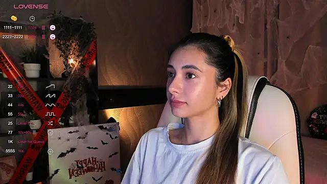 Snapshot of DarlaLike chatting on November 3, 2025, 3:41 am DarlaLike online show from November 3, 2025, 3:41 am