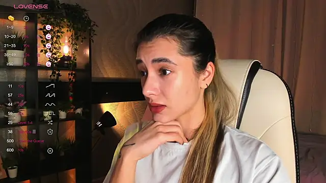 Snapshot of DarlaLike chatting on November 14, 2025, 3:38 am DarlaLike online show from November 14, 2025, 3:38 am