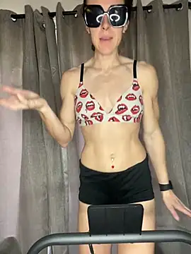 Snapshot of mrs__unknown chatting on May 27, 2026, 4:59 pm mrs unknown online show from May 27, 2026, 4:59 pm