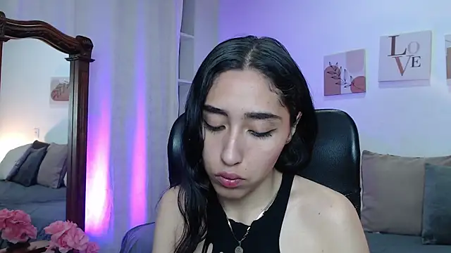 madisex s online show from October 22, 2025, 1:44 pm