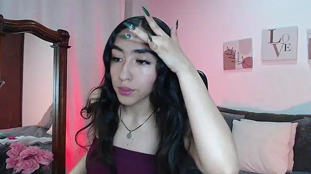 madisex s online show from November 22, 2025, 12:48 pm