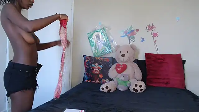 Blacktittiex02 online show from April 6, 2026, 3:24 pm