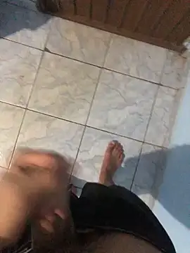 Snapshot of vintin21cm chatting on October 11, 2025, 2:44 am vintin21cm online show from October 11, 2025, 2:44 am