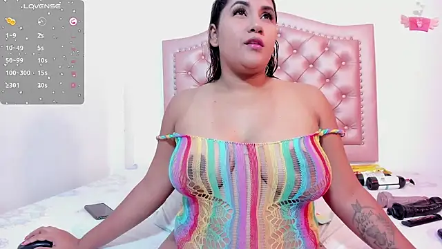 Snapshot of Katryn_Priettoo chatting on November 27, 2025, 2:02 am Katryn Priettoo online show from November 27, 2025, 2:02 am