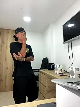 bob petterson online show from October 7, 2025, 4:09 am