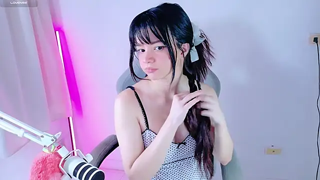 Snapshot of stephybrown chatting on June 1, 2026, 6:53 pm stephybrown online show from June 1, 2026, 6:53 pm