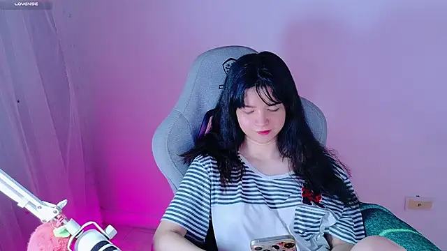Snapshot of stephybrown chatting on June 30, 2026, 10:55 pm stephybrown online show from June 30, 2026, 10:55 pm