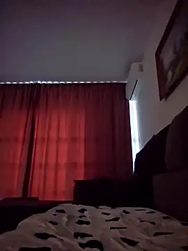 denisxlRo online show from December 7, 2024, 11:29 am