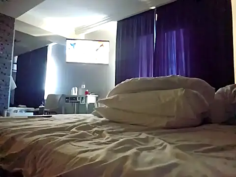 denisxlRo online show from January 2, 2025, 1:19 pm