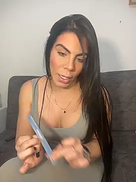 valecruz903 online show from November 15, 2025, 11:10 pm