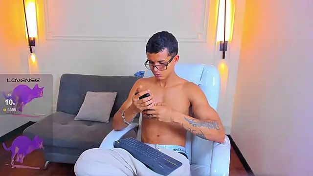 Paradise boy s online show from March 14, 2026, 6:57 pm