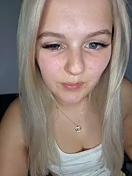 Snapshot of Allylove03 chatting on February 27, 2026, 5:57 pm Allylove03 online show from February 27, 2026, 5:57 pm