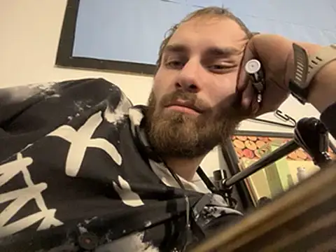 pervy devil online show from December 5, 2024, 8:55 pm