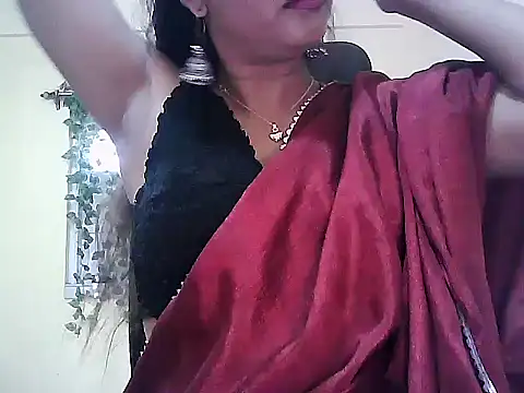 Model-Tanya online show from February 4, 2026, 9:48 am