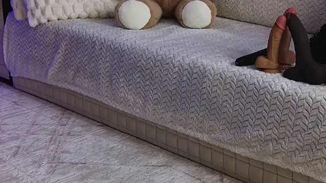 Snapshot of OnlyXandra chatting on February 10, 2026, 5:55 am OnlyXandra online show from February 10, 2026, 5:55 am