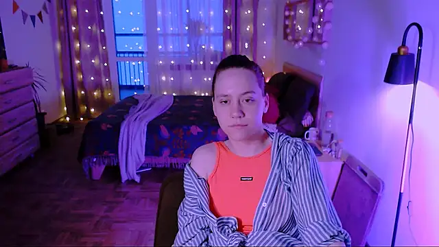 Malinax online show from February 9, 2026, 5:44 am