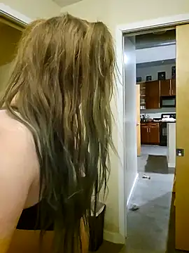 littlelustlamb online show from January 30, 2025, 3:40 pm