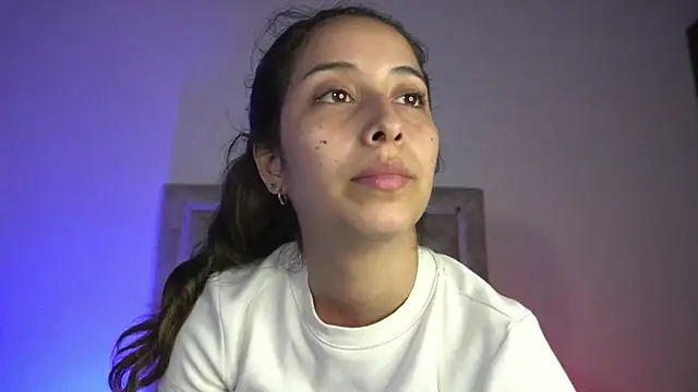 little-Emma online show from July 21, 2026, 11:40 pm