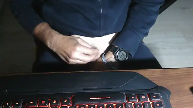 Adri gard online show from October 5, 2025, 7:45 pm