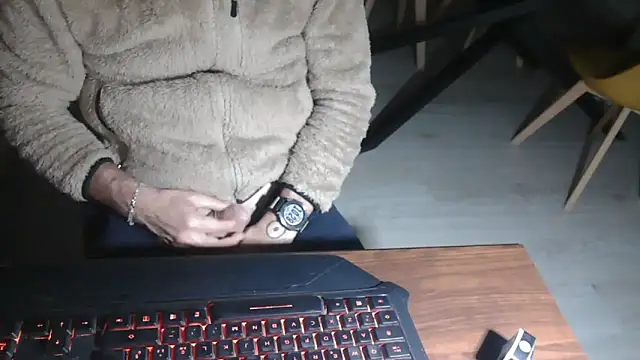 Adri gard online show from March 21, 2026, 9:29 pm