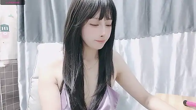 Snapshot of Nery_Asian chatting on December 28, 2024, 3:58 am Nery Asian online show from December 28, 2024, 3:58 am