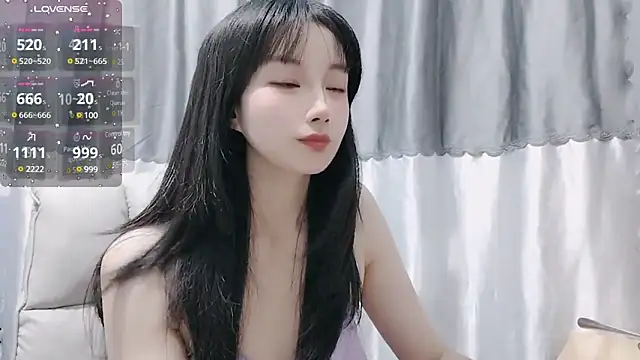 Snapshot of Nery_Asian chatting on January 12, 2025, 2:24 am Nery Asian online show from January 12, 2025, 2:24 am