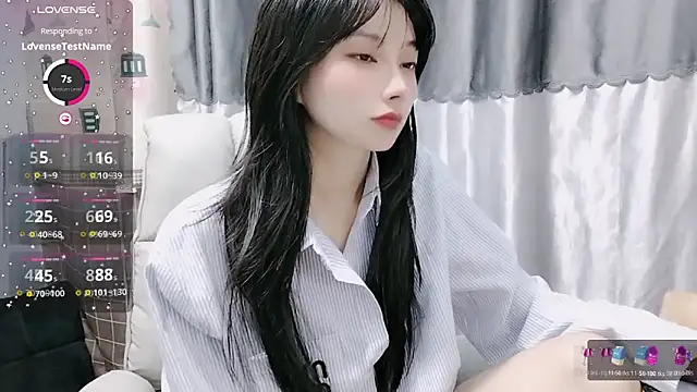 Snapshot of Nery_Asian chatting on January 24, 2025, 2:18 am Nery Asian online show from January 24, 2025, 2:18 am
