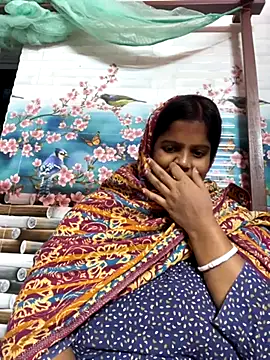 Snapshot of Beauty-queen chatting on November 14, 2025, 11:20 am Beauty-queen online show from November 14, 2025, 11:20 am