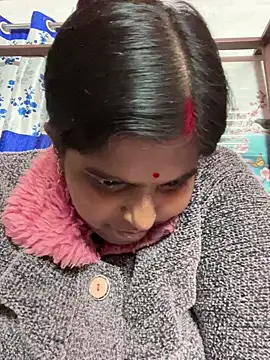 Snapshot of Beauty-queen chatting on January 11, 2026, 11:04 am Beauty-queen online show from January 11, 2026, 11:04 am