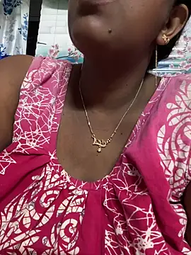 Beauty-queen online show from March 12, 2026, 1:17 pm