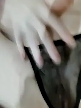 NikaXBerry online show from February 5, 2025, 3:52 pm