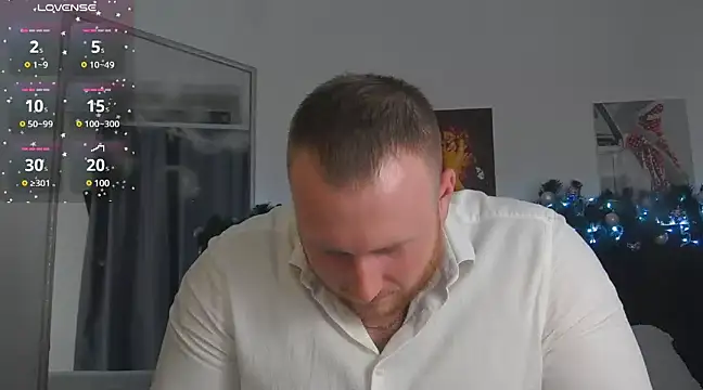 Snapshot of RoddyStill chatting on December 9, 2024, 6:25 pm RoddyStill online show from December 9, 2024, 6:25 pm