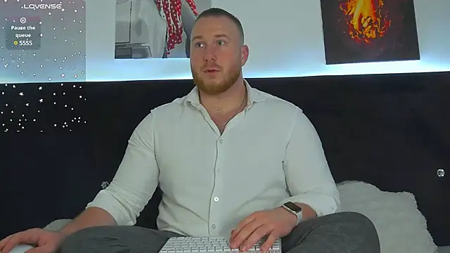 Snapshot of RoddyStill chatting on January 6, 2025, 8:14 am RoddyStill online show from January 6, 2025, 8:14 am