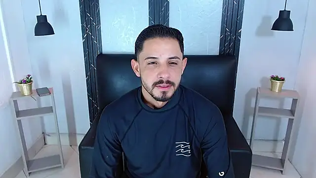 Erick Wall online show from July 16, 2026, 2:17 am