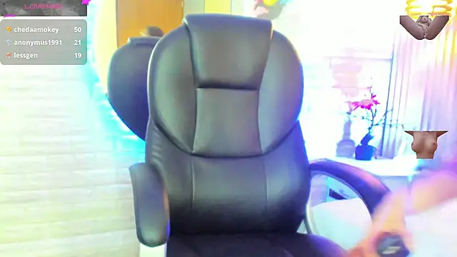 Snapshot of sussy__stone chatting on January 5, 2025, 3:45 pm sussy stone online show from January 5, 2025, 3:45 pm