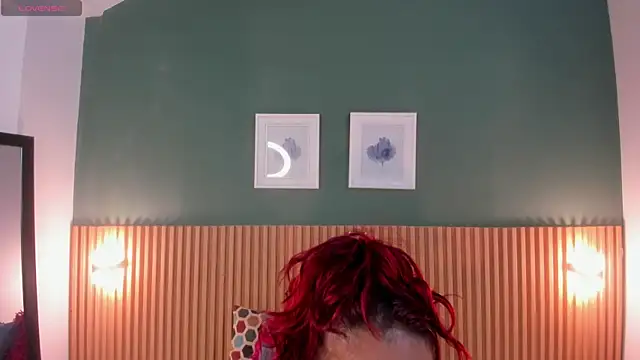  anavictoria  online show from January 9, 2026, 5:48 pm