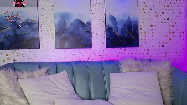 Snapshot of Tifanny_Sweett chatting on December 7, 2024, 5:04 am Tifanny Sweett online show from December 7, 2024, 5:04 am