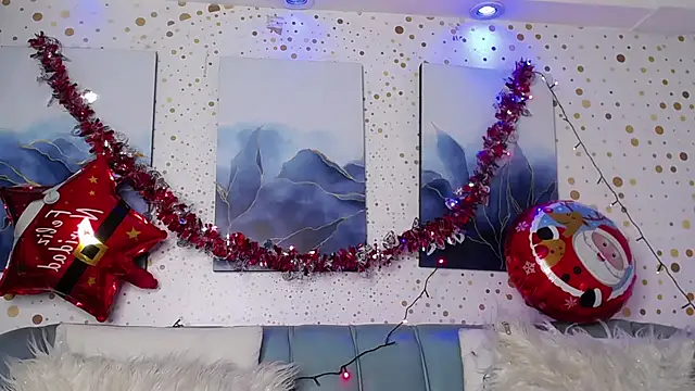 Snapshot of Tifanny_Sweett chatting on December 15, 2024, 10:26 pm Tifanny Sweett online show from December 15, 2024, 10:26 pm