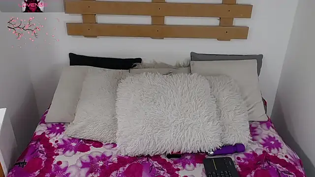 Snapshot of Tifanny_Sweett chatting on January 27, 2025, 6:41 am Tifanny Sweett online show from January 27, 2025, 6:41 am