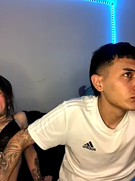 Snapshot of Tifanny_Sweett chatting on November 11, 2025, 3:50 am Tifanny Sweett online show from November 11, 2025, 3:50 am