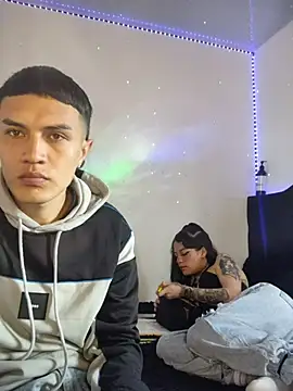 Snapshot of Tifanny_Sweett chatting on November 30, 2025, 5:39 pm Tifanny Sweett online show from November 30, 2025, 5:39 pm